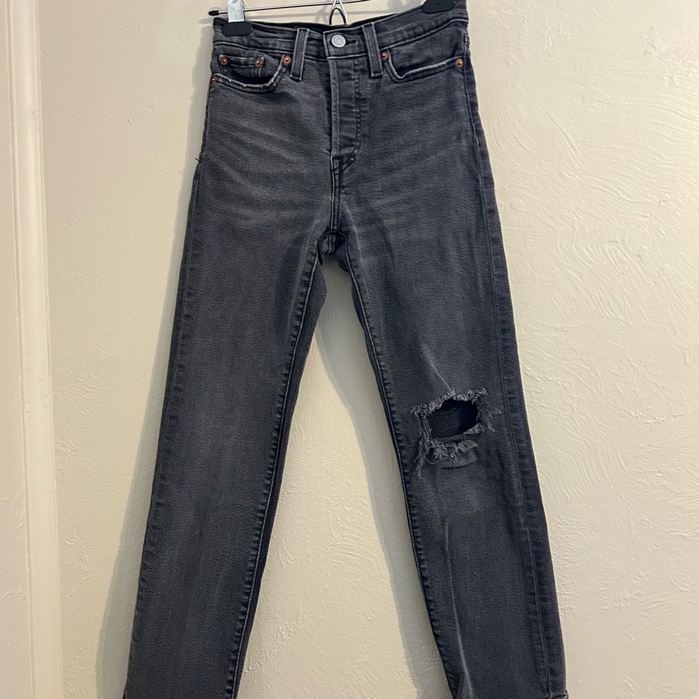 Levi's Women's Black Straight Leg Jeans